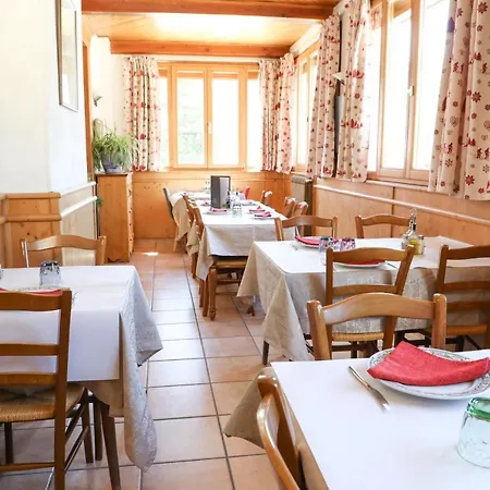 Le Sans Souci Hotel 2*