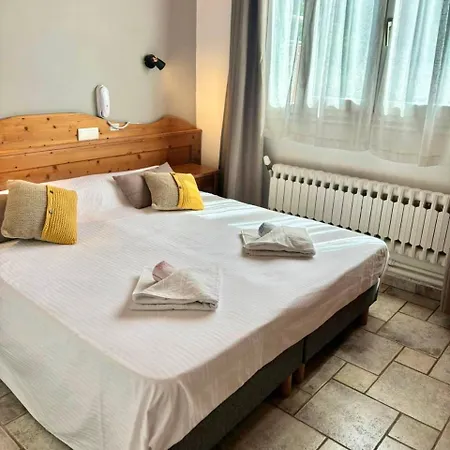 Sans Souci Hotel 2*