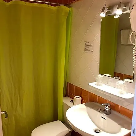 Sans Souci Hotel 2*