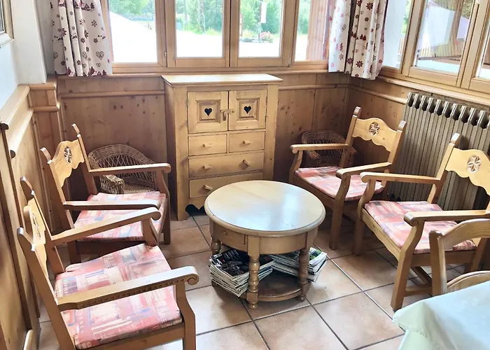 Le Sans Souci Hotel 2*